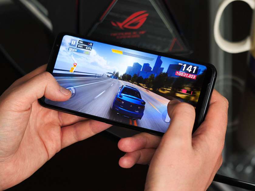 So sánh Asus ROG Phone 6 và ROG Phone 5 về thiết kế - Ảnh 2