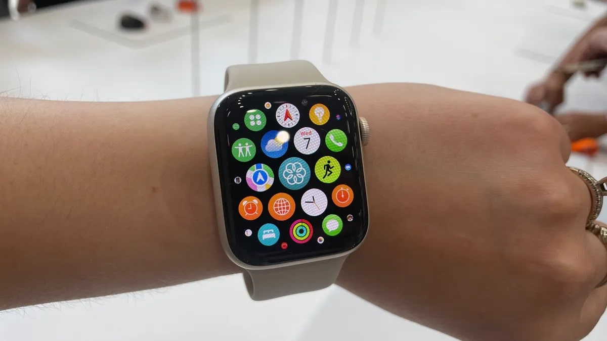 đồng hồ thông minh nghe gọi chống nước Apple Watch SE