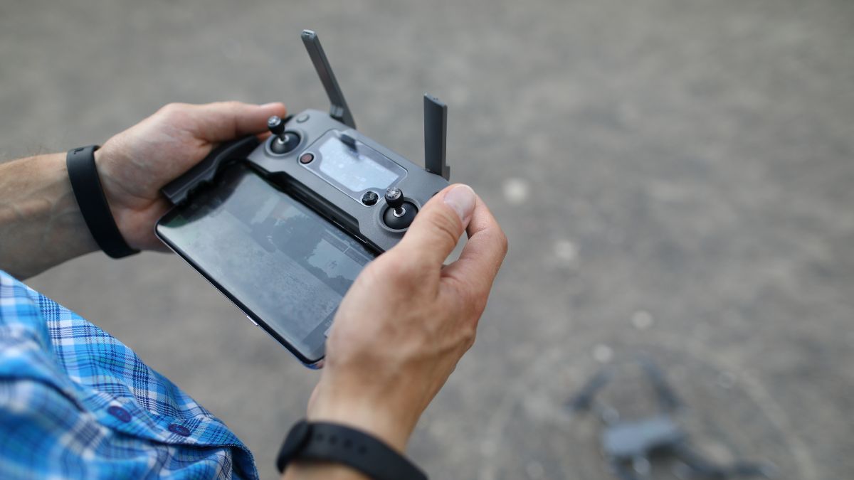 Cách sử dụng Flycam: Kiến thức cơ bản về thiết bị
