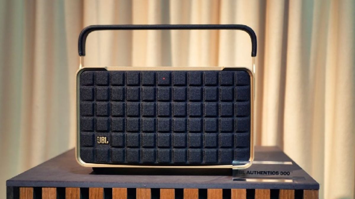 Loa jbl authentics 300 có tốt không? Có nên mua sử dụng không?