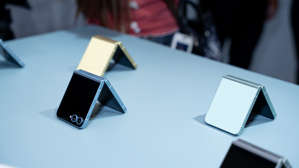 Có nên mua Samsung Galaxy Z Flip 7 không?